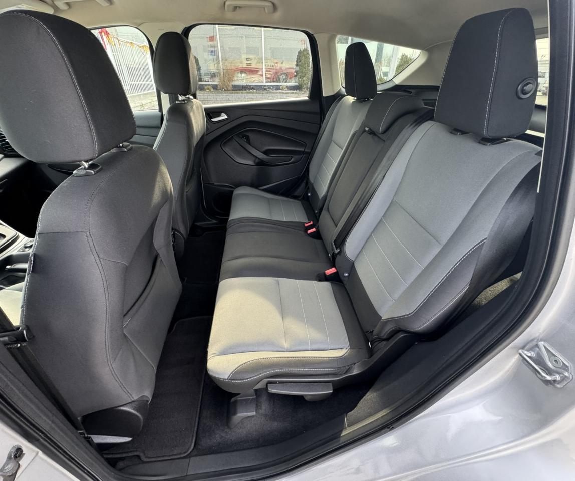 2016 Ford Escape FWD 4dr SE Photo