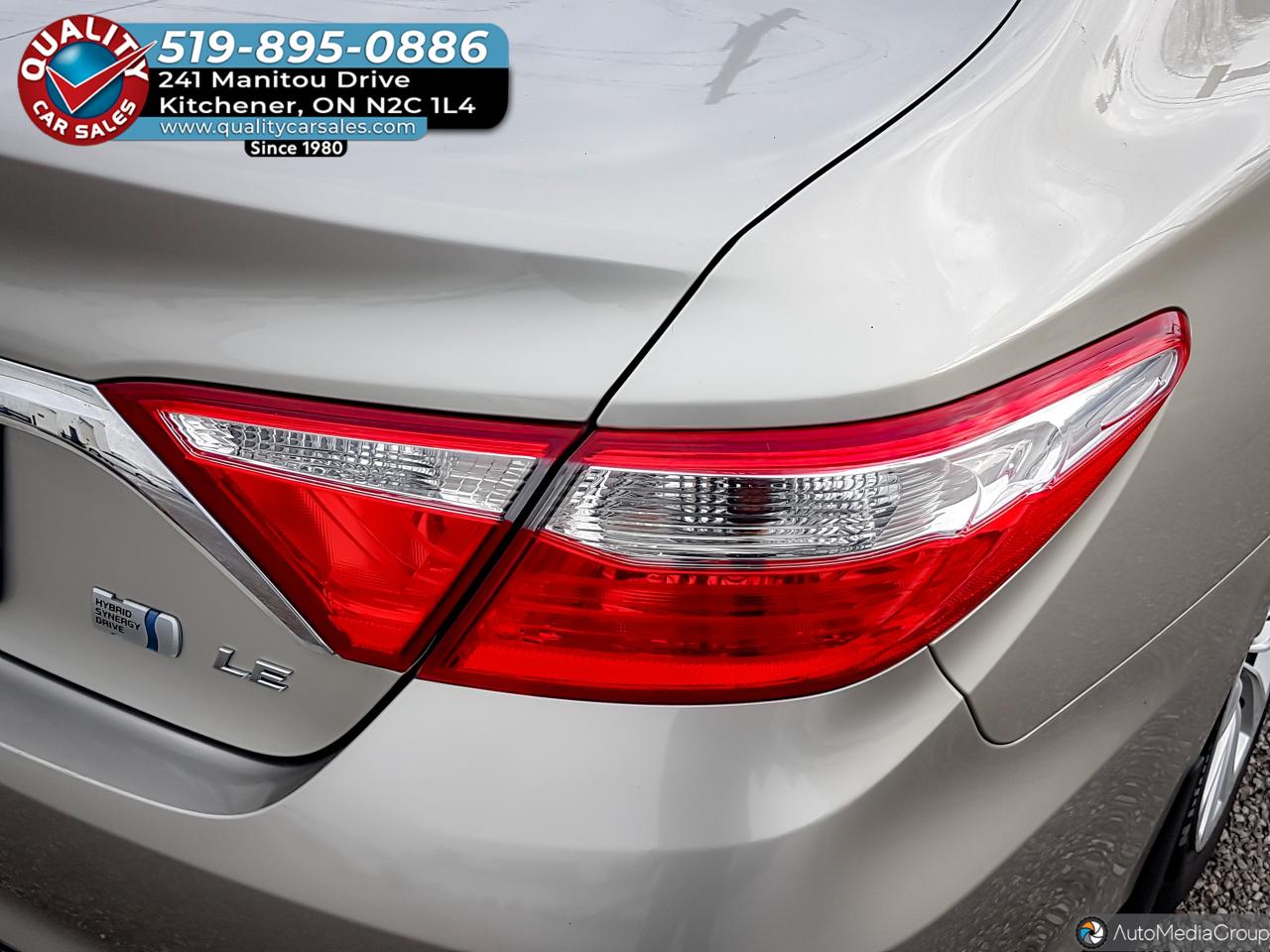 2016 Toyota Camry LE HYBRID *ONLY 70,000 KM* Photo