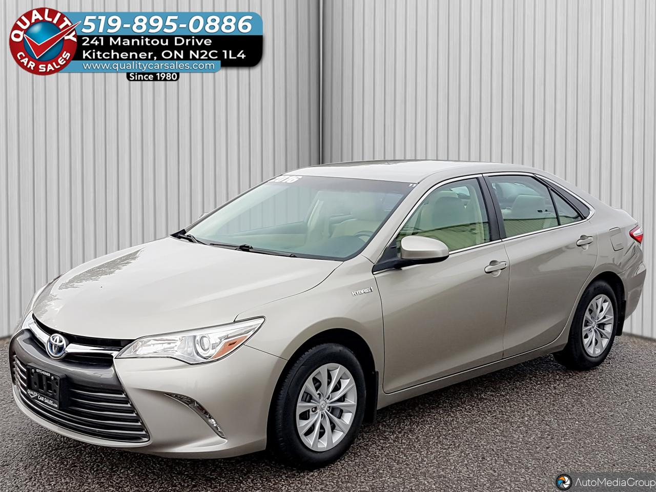 2016 Toyota Camry LE HYBRID *ONLY 70,000 KM* Photo
