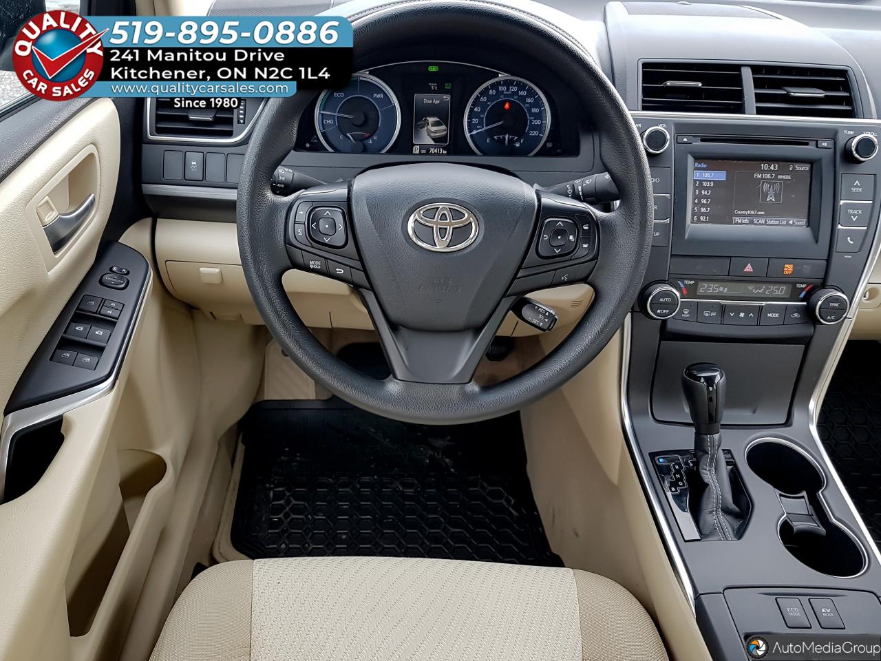 2016 Toyota Camry LE HYBRID *ONLY 70,000 KM* Photo