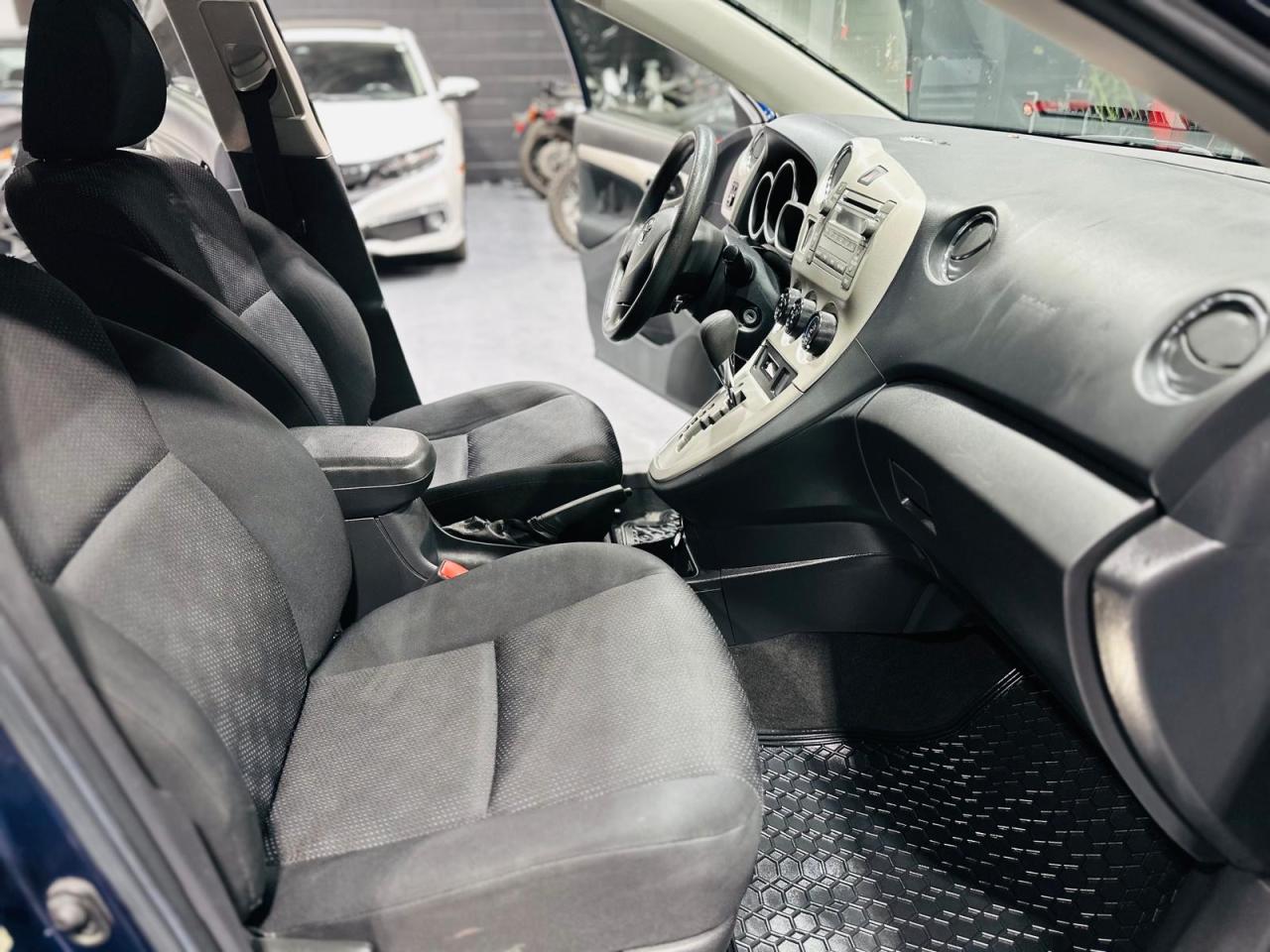 2009 Toyota Matrix  Photo