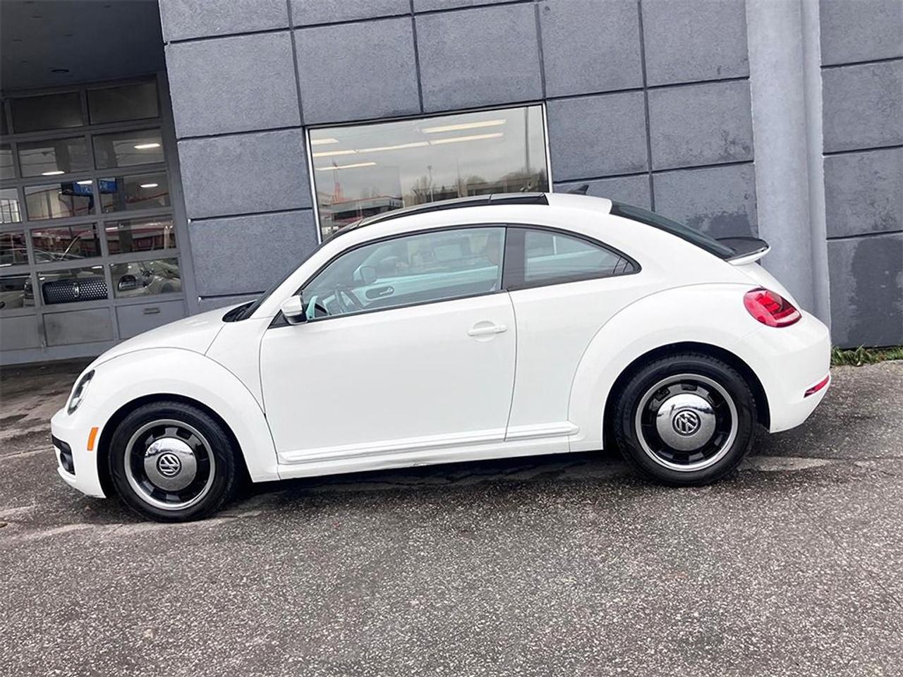 2017 Volkswagen Beetle REARCAM|PANOROOF|FENDER AUDIO Photo