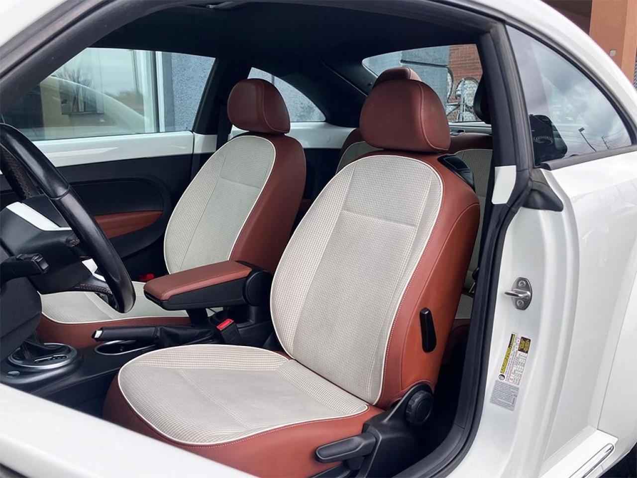 2017 Volkswagen Beetle REARCAM|PANOROOF|FENDER AUDIO Photo