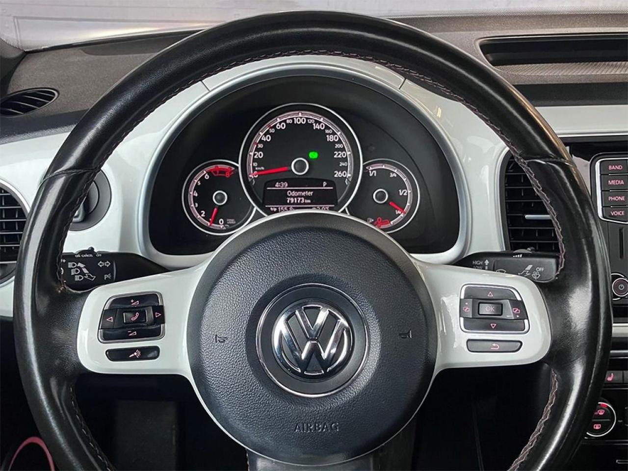 2017 Volkswagen Beetle REARCAM|PANOROOF|FENDER AUDIO Photo