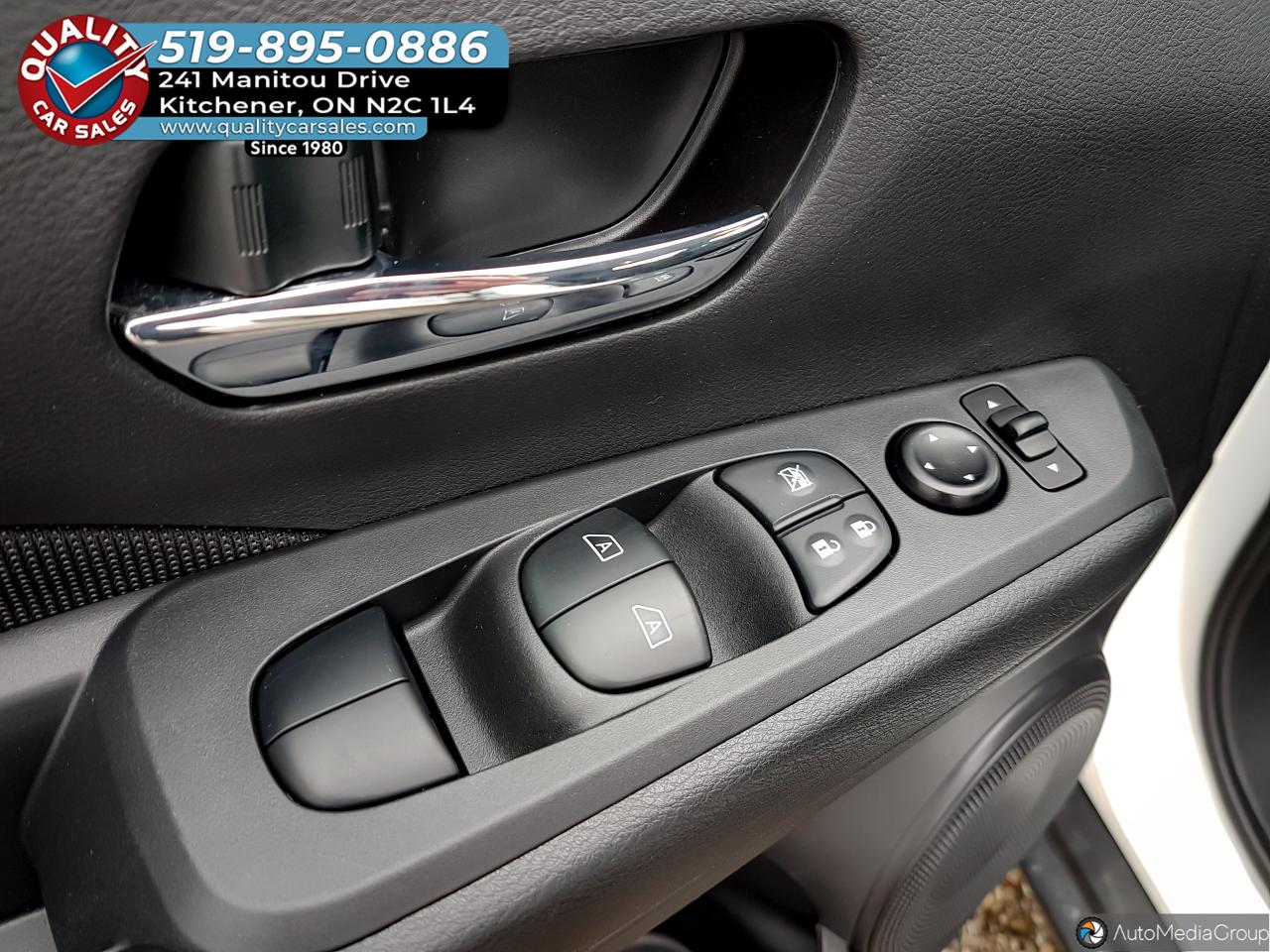 2022 Nissan Kicks SV *HEATED SEATS* Photo