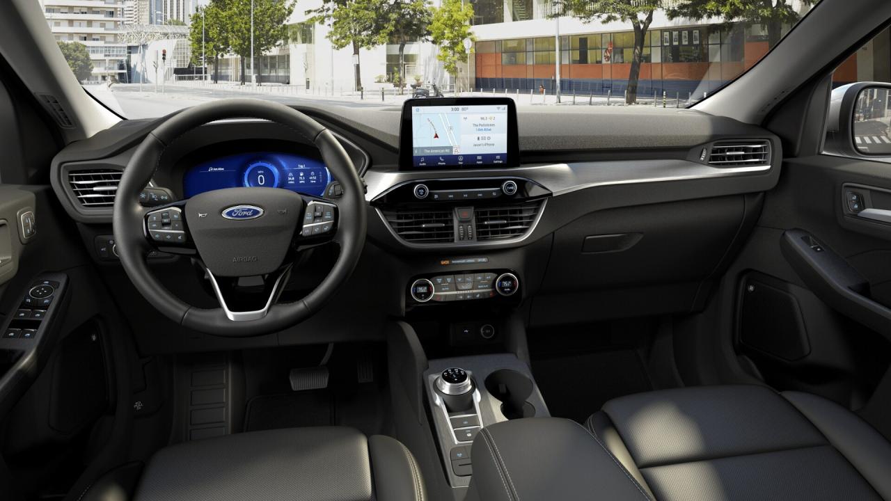 2021 Ford Escape Titanium Hybrid AWD Photo