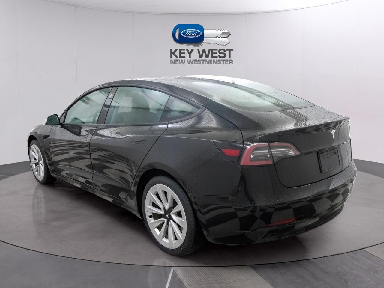 2021 Tesla Model 3 Long Range AWD Photo2