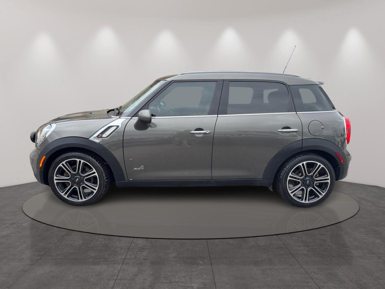 2014 MINI Cooper Countryman S Photo