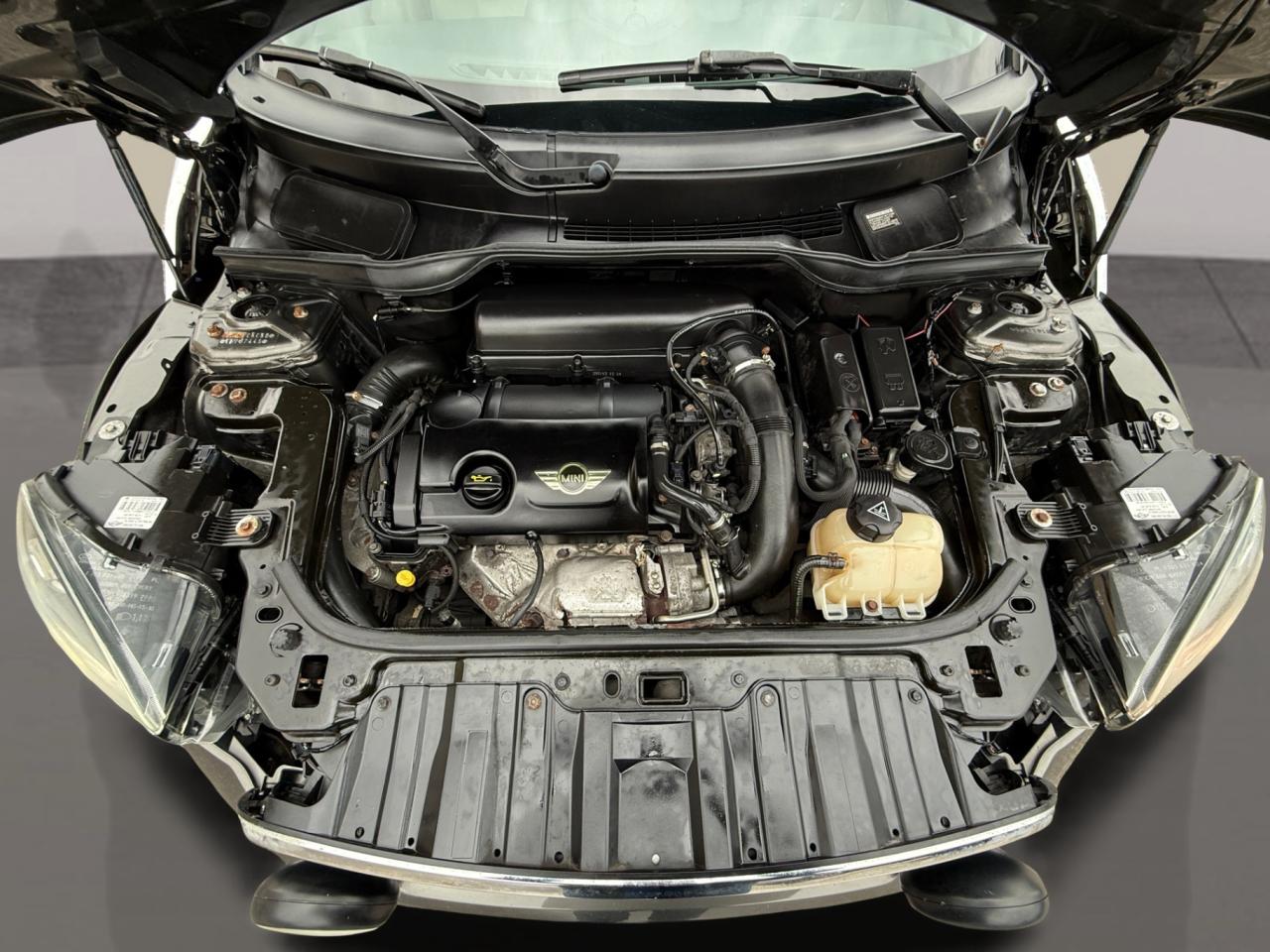 2014 MINI Cooper Countryman S Photo