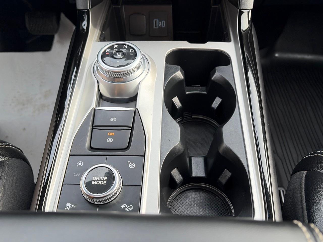 2021 Ford Explorer ST 4WD Photo