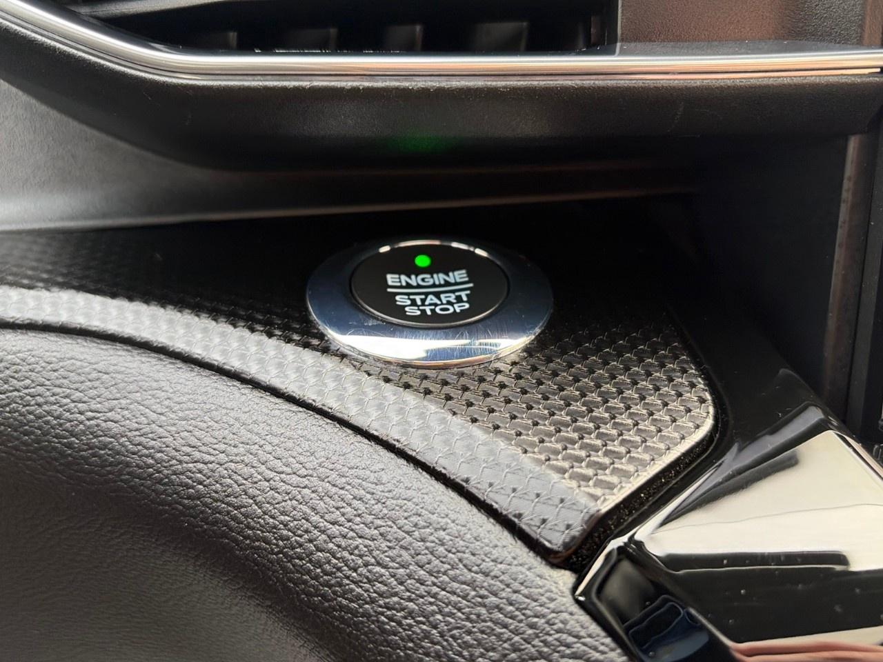 2021 Ford Explorer ST 4WD Photo