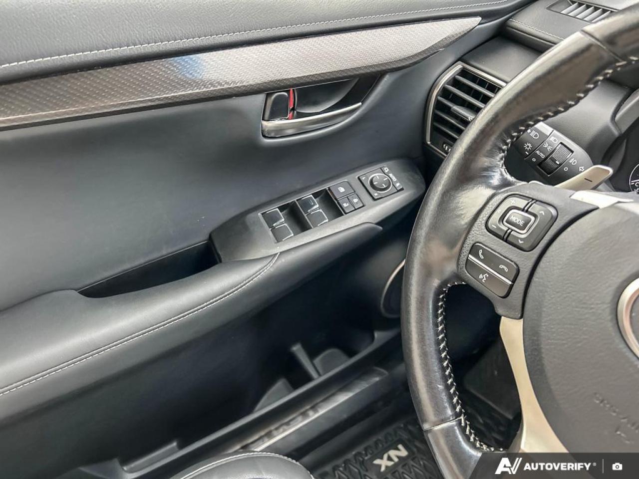 2019 Lexus NX 300 AWD LEATHER NO ACCIDENTS CERTIFIED Photo