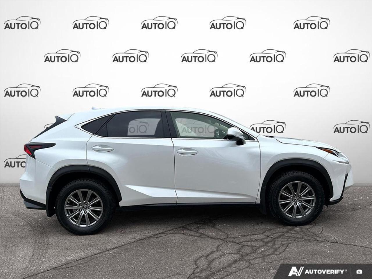 2019 Lexus NX 300 AWD LEATHER NO ACCIDENTS CERTIFIED Photo