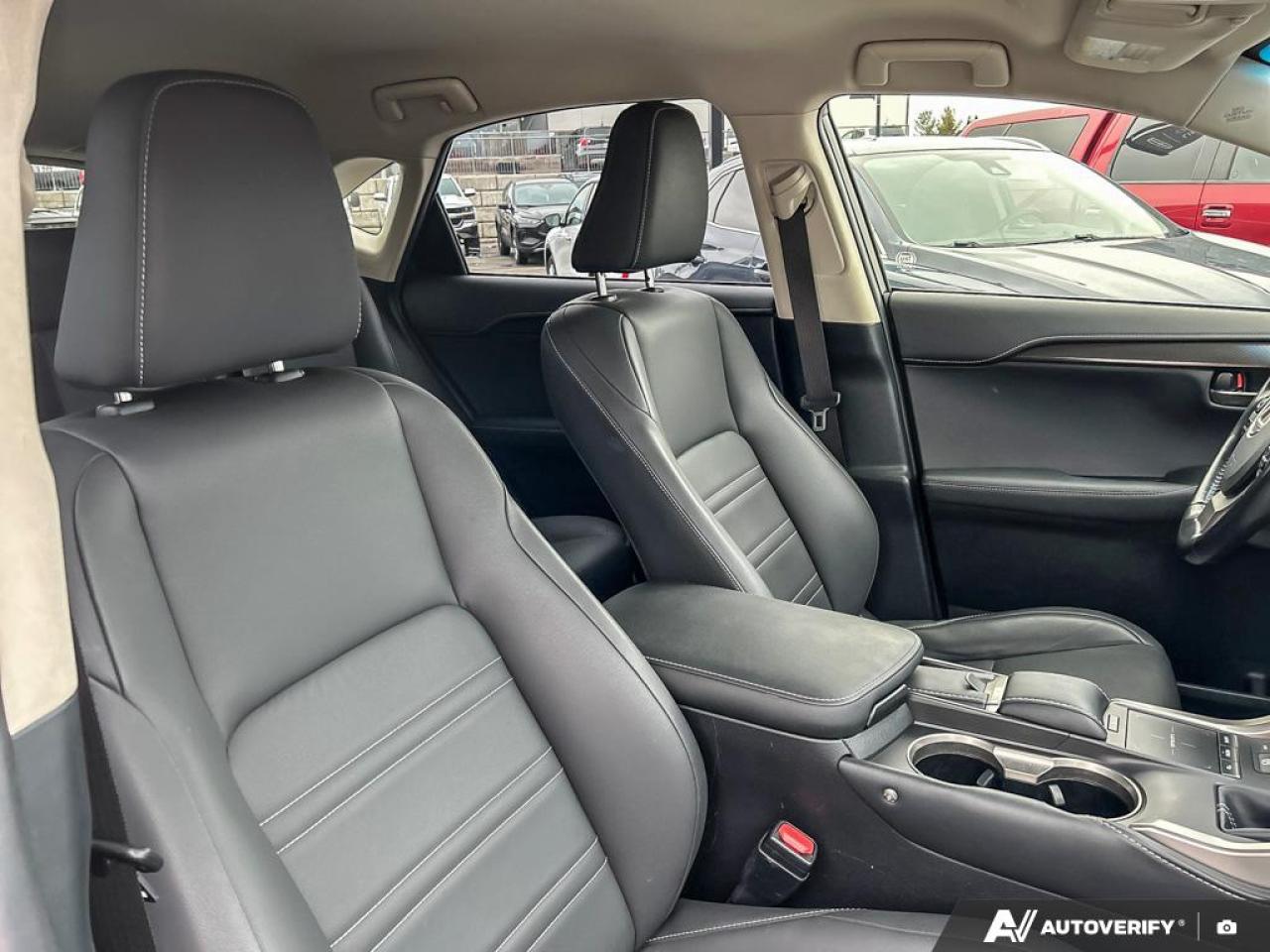 2019 Lexus NX 300 AWD LEATHER NO ACCIDENTS CERTIFIED Photo