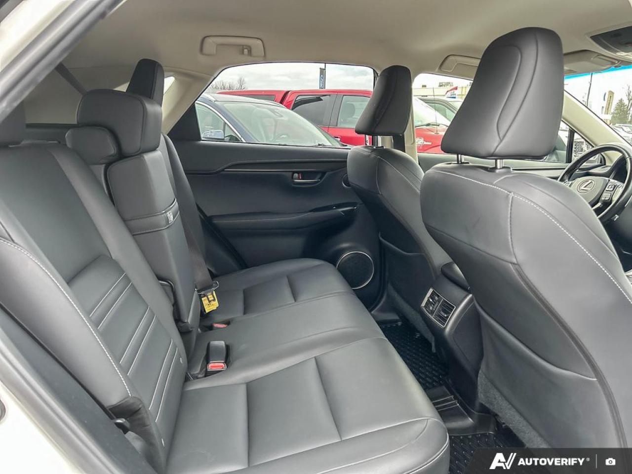 2019 Lexus NX 300 AWD LEATHER NO ACCIDENTS CERTIFIED Photo