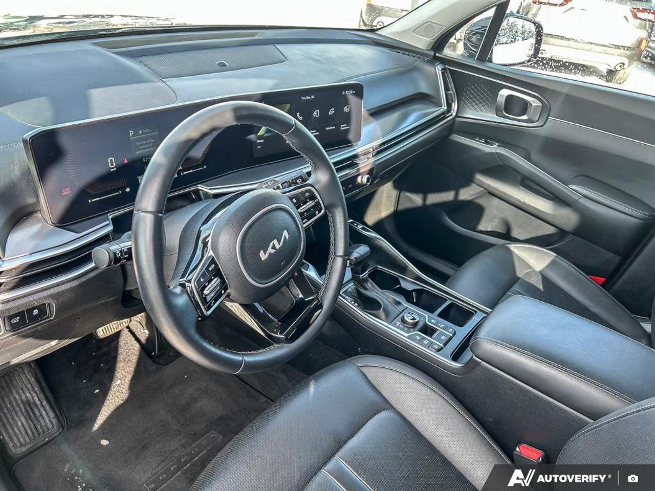 2024 Kia Sorento 2.5T X-Line 6 PASSANGER X-LINE LEATHER AWD Photo