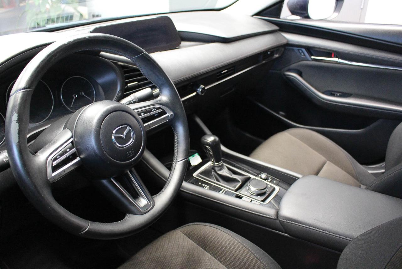 2019 Mazda MAZDA3 GS FWD - CLOTH UPHOLSTERY - HEATED FRONT SEATS/STEERING WHEEL Photo