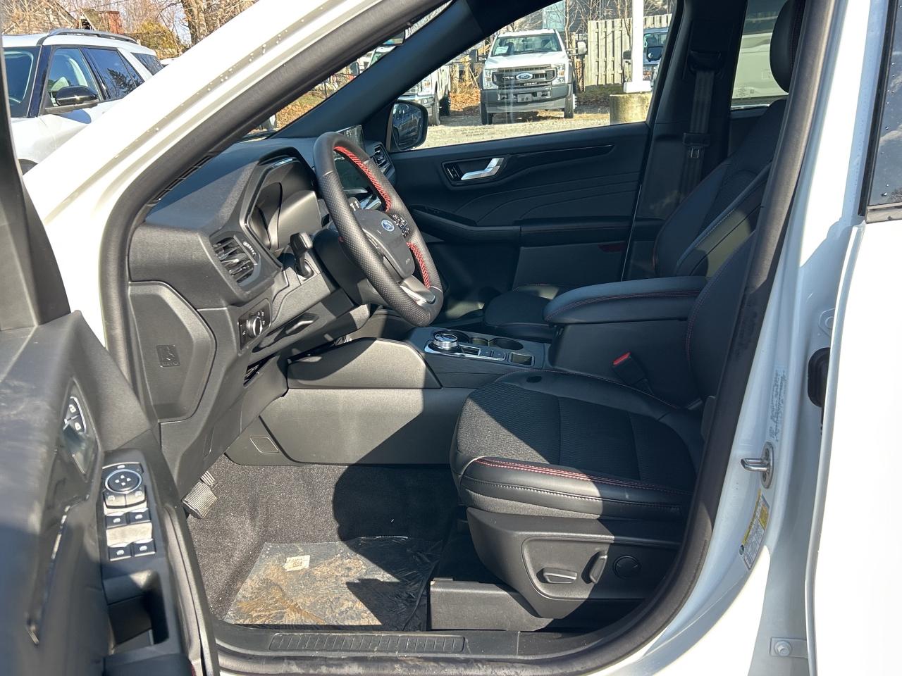 2026 Ford Escape ST-LINE AWD 300A Photo