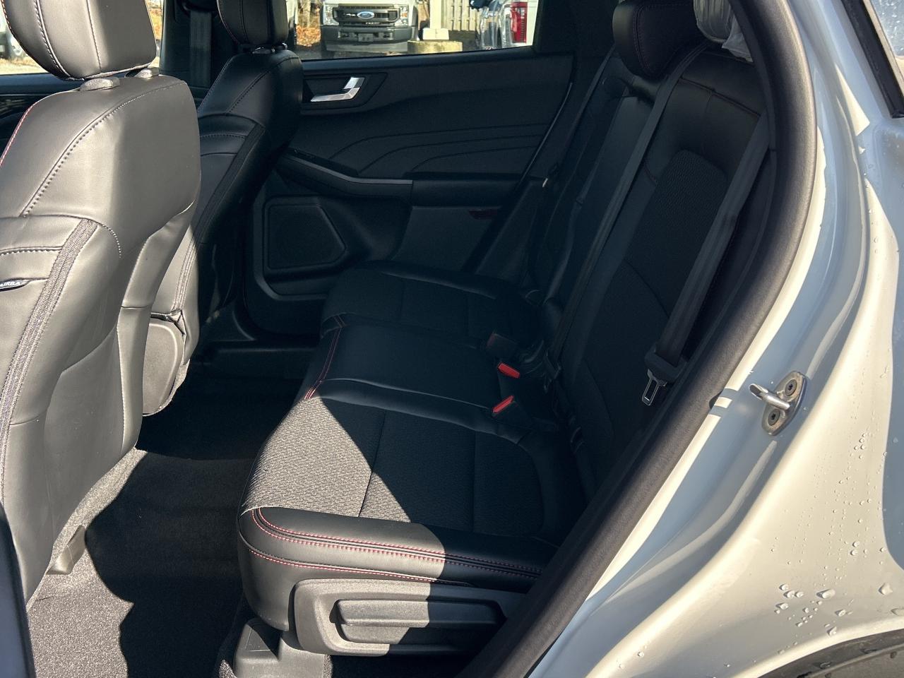 2026 Ford Escape ST-LINE AWD 300A Photo