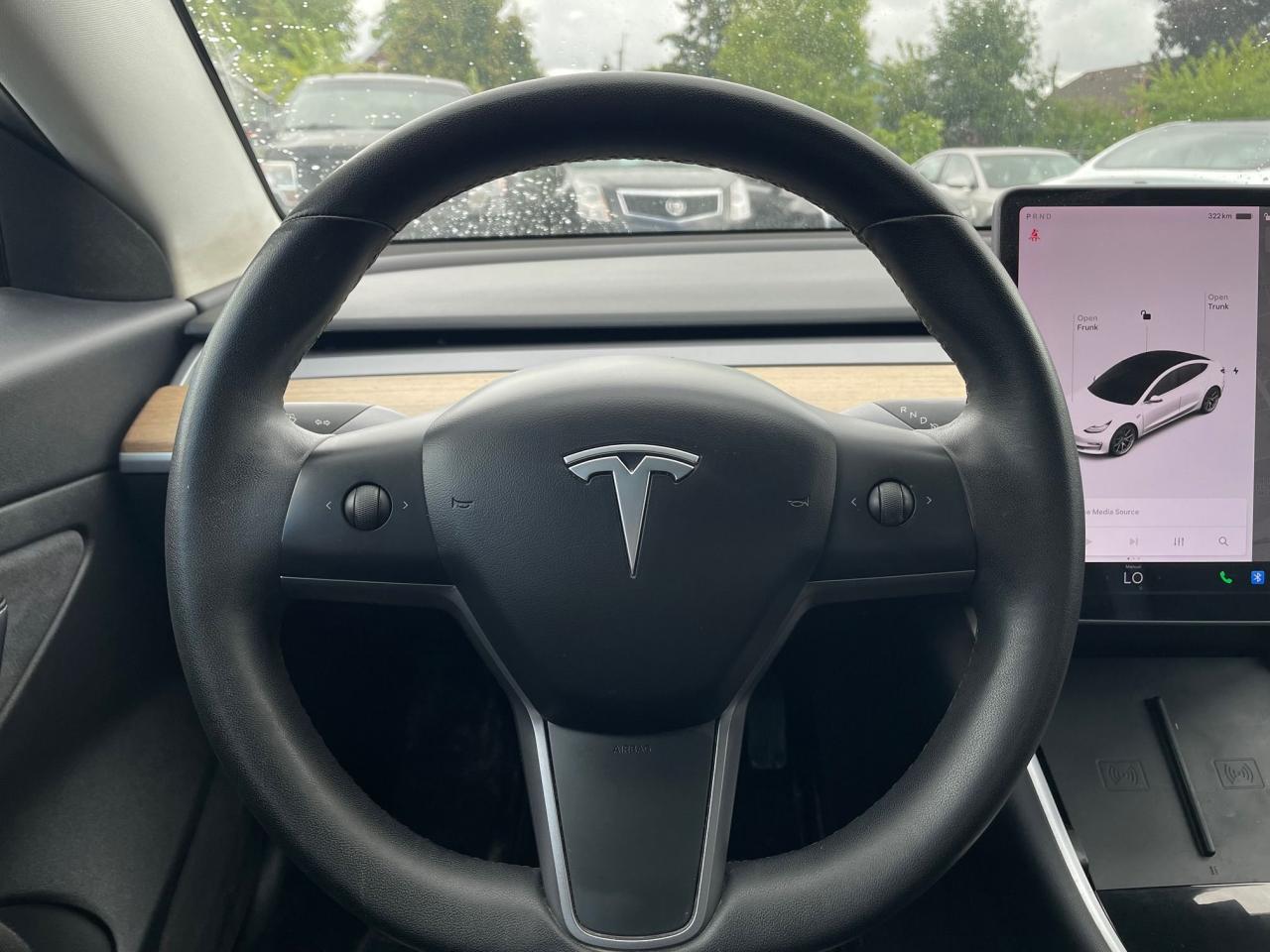 2020 Tesla Model 3 Standard Range Plus *TOW HOOK, NAV, HEATED SEATS* Photo