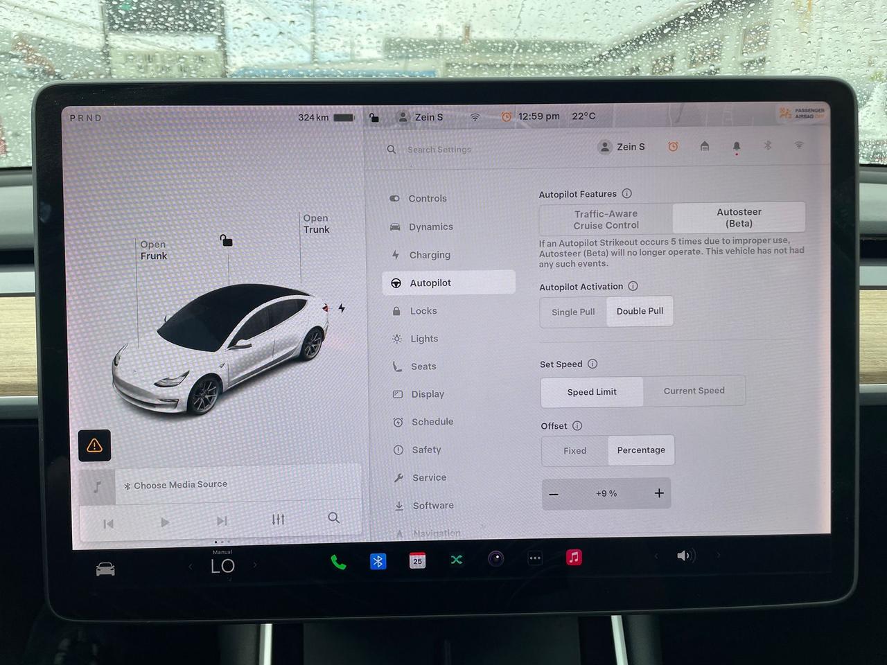 2020 Tesla Model 3 Standard Range Plus *TOW HOOK, NAV, HEATED SEATS* Photo