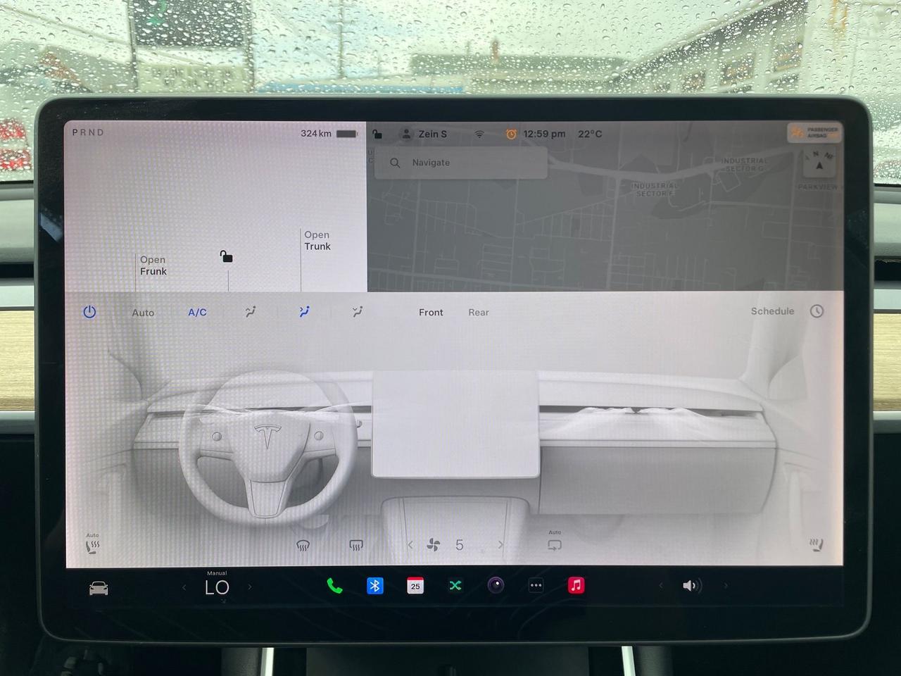 2020 Tesla Model 3 Standard Range Plus *TOW HOOK, NAV, HEATED SEATS* Photo