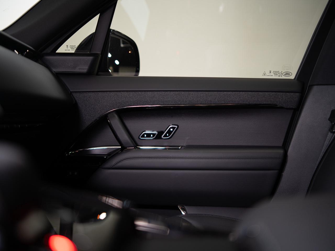 2025 Land Rover Range Rover Sport P530 | DYNAMIC | SE | MERIDIAN 3D | BREMBO | 23 IN Photo