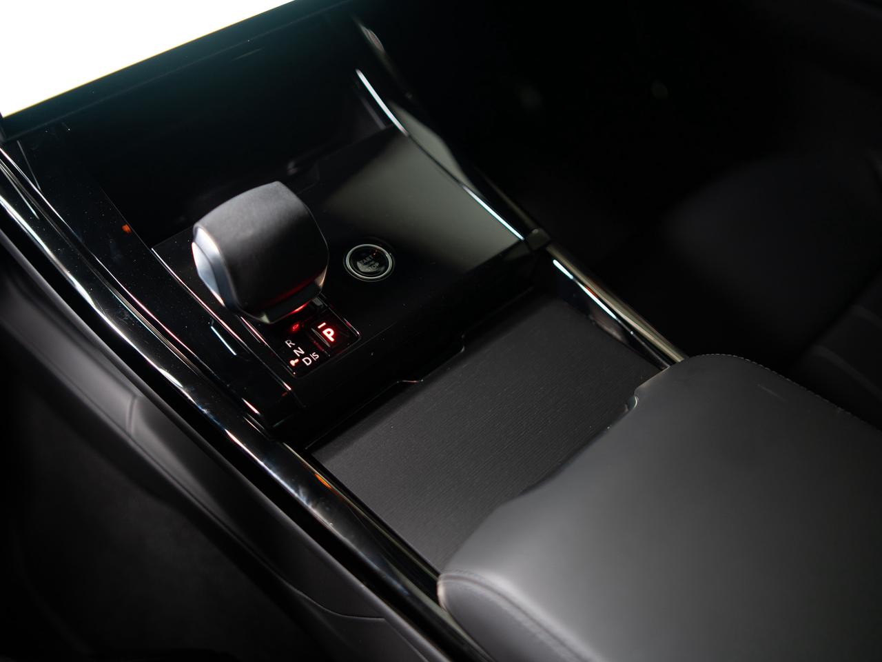 2025 Land Rover Range Rover Sport P530 | DYNAMIC | SE | MERIDIAN 3D | BREMBO | 23 IN Photo