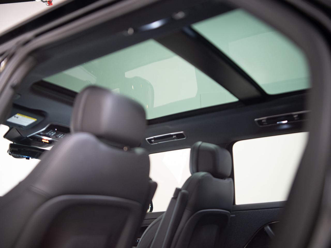 2025 Land Rover Range Rover Sport P530 | DYNAMIC | SE | MERIDIAN 3D | BREMBO | 23 IN Photo