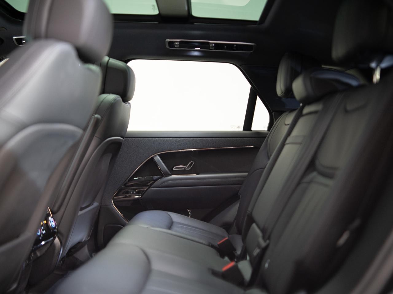 2025 Land Rover Range Rover Sport P530 | DYNAMIC | SE | MERIDIAN 3D | BREMBO | 23 IN Photo