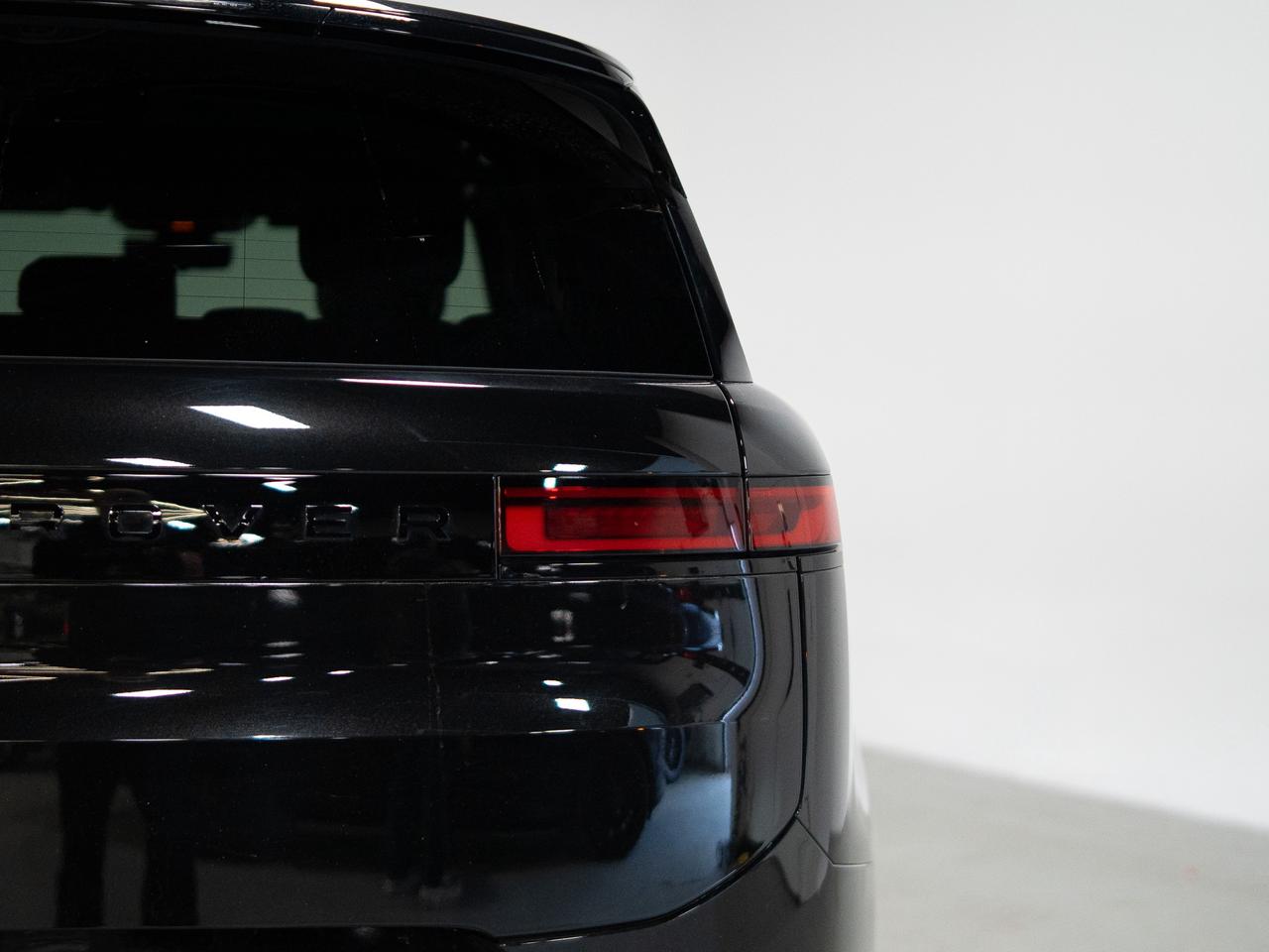 2025 Land Rover Range Rover Sport P530 | DYNAMIC | SE | MERIDIAN 3D | BREMBO | 23 IN Photo