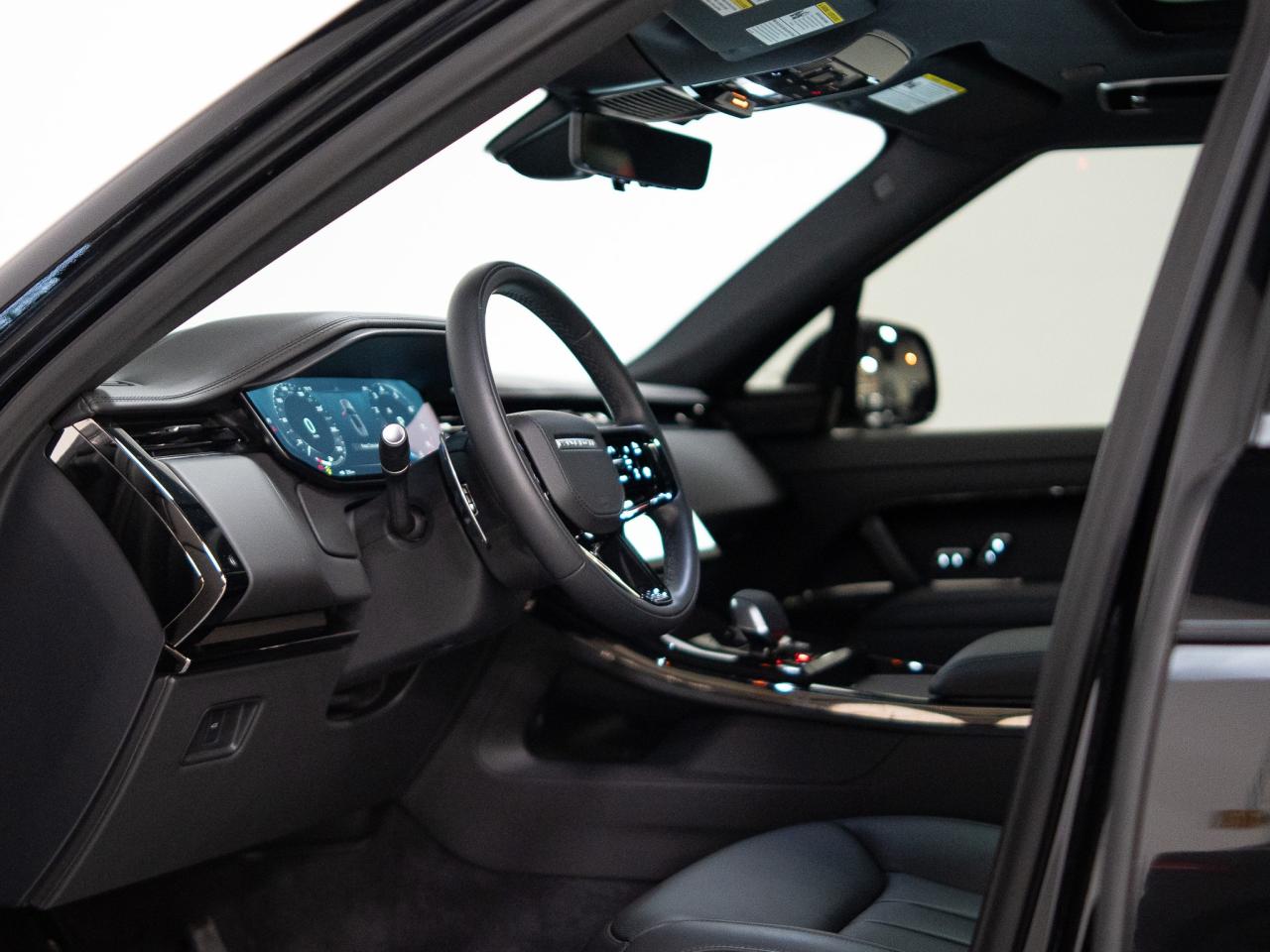 2025 Land Rover Range Rover Sport P530 | DYNAMIC | SE | MERIDIAN 3D | BREMBO | 23 IN Photo