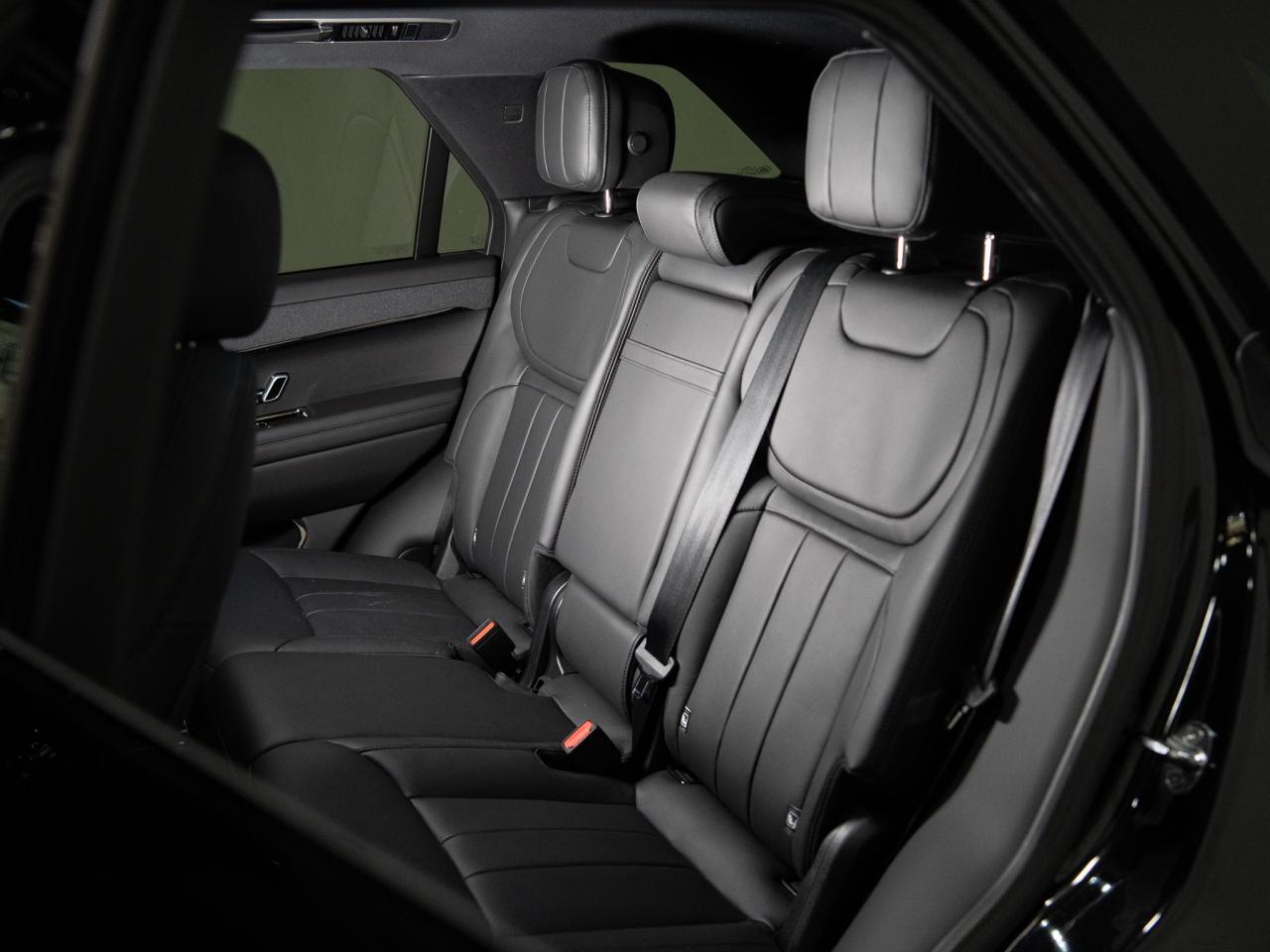 2025 Land Rover Range Rover Sport P530 | DYNAMIC | SE | MERIDIAN 3D | BREMBO | 23 IN Photo