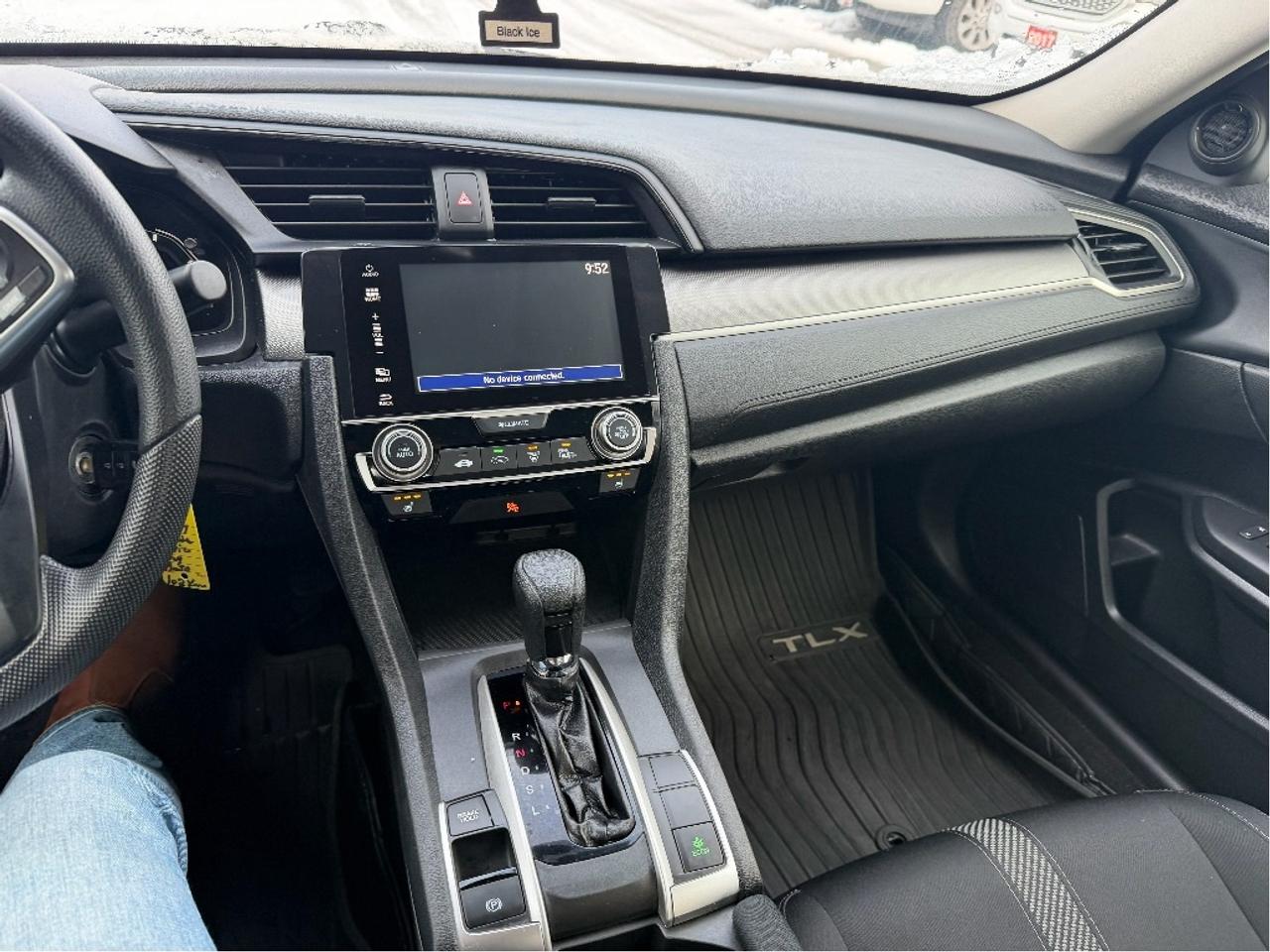 2017 Honda Civic SEDAN LX Photo