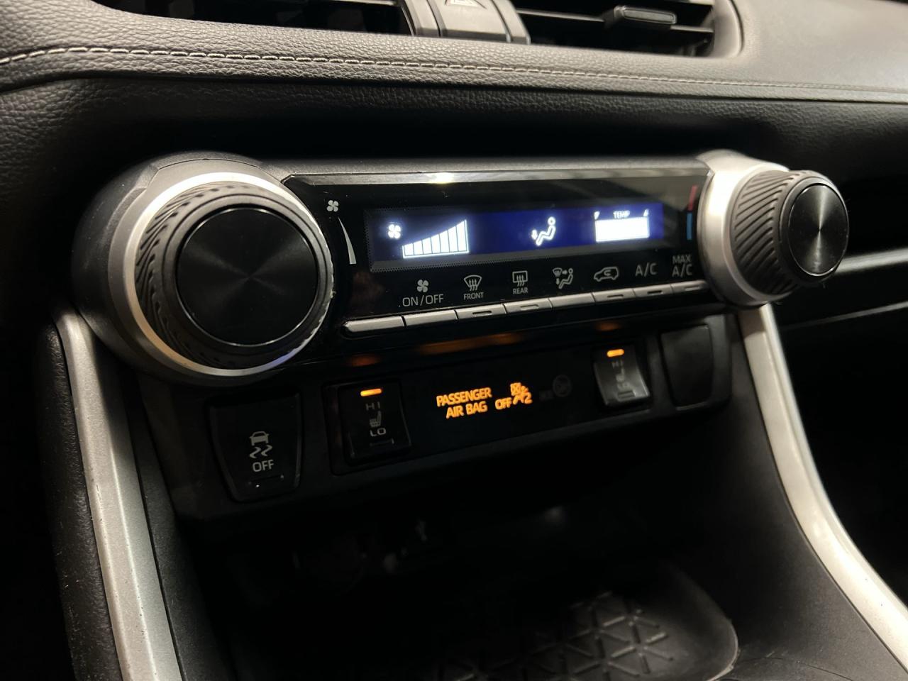 2020 Toyota RAV4 AWD | HTD SEATS |CARPLAY |ADAPT. CRUISE | REAR CAM Photo