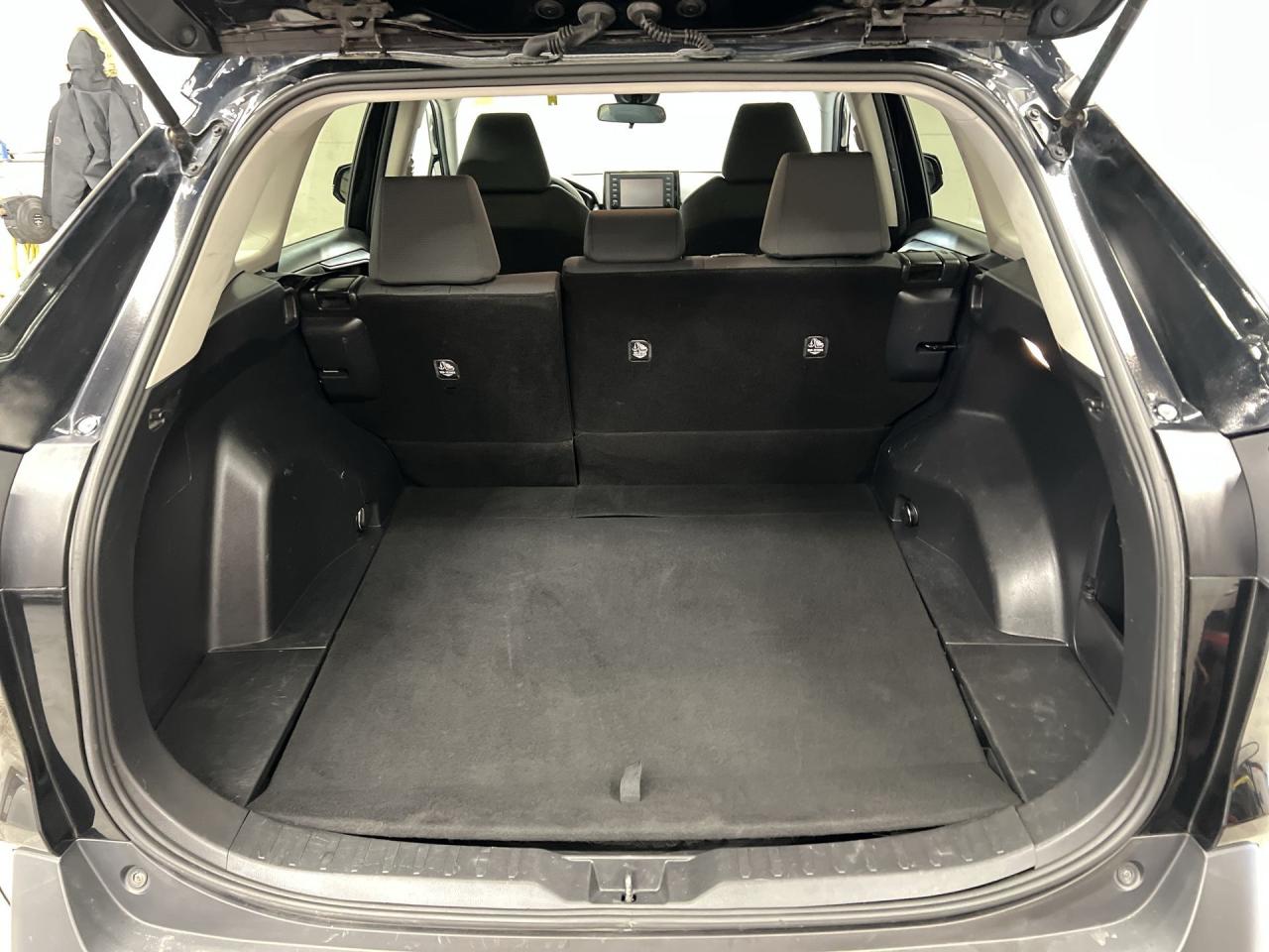 2020 Toyota RAV4 AWD | HTD SEATS |CARPLAY |ADAPT. CRUISE | REAR CAM Photo