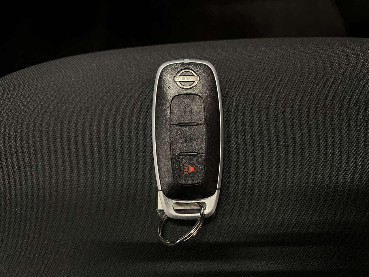 2023 Nissan Kicks ONLY 21,000KMS! | CARPLAY | BLIND SPOT | REAR CAM Photo