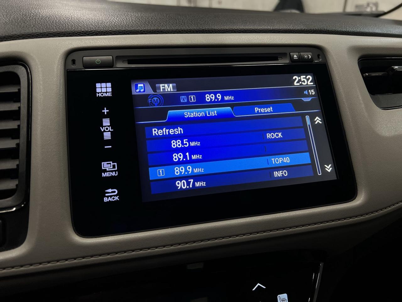 2016 Honda HR-V AWD |HTD SEATS | LOW KMS! |17IN ALLOYS | REAR CAM Photo