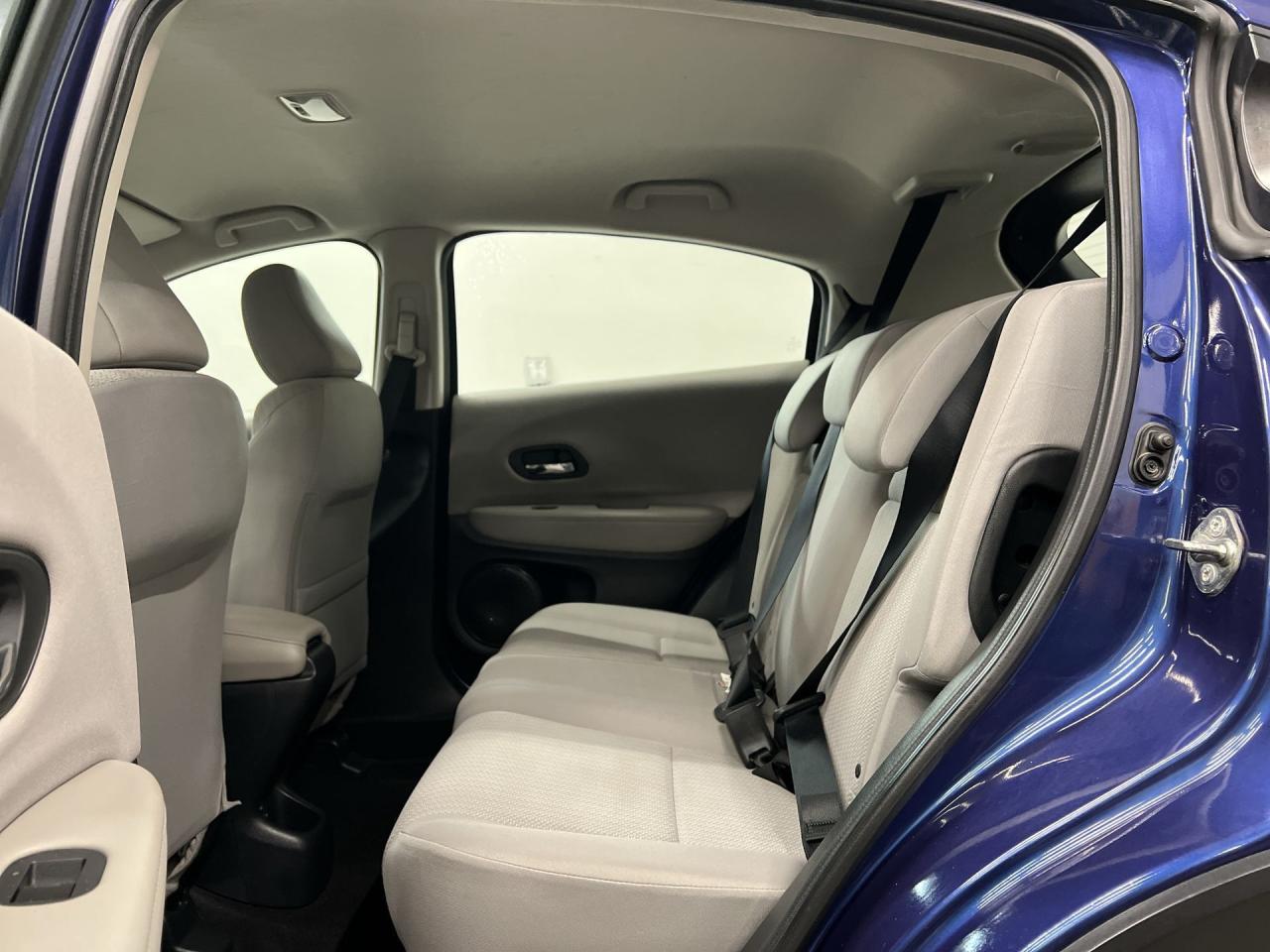 2016 Honda HR-V AWD |HTD SEATS | LOW KMS! |17IN ALLOYS | REAR CAM Photo