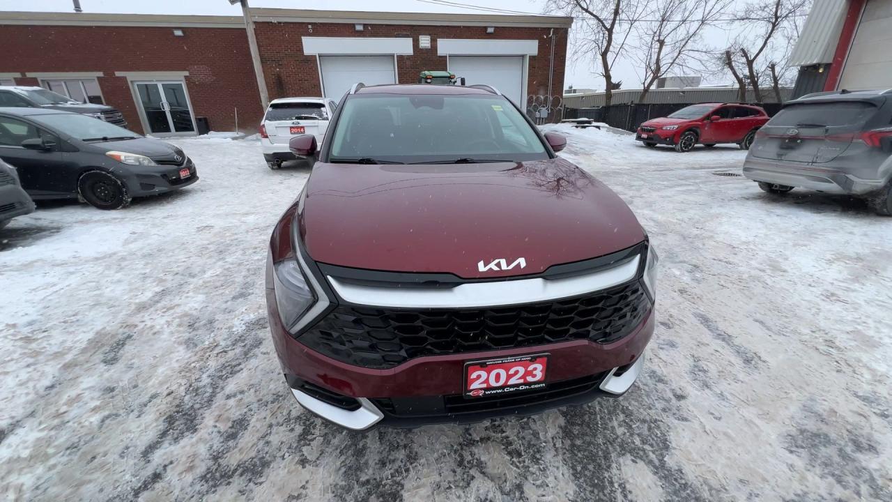 2023 Kia Sportage Hybrid EX AWD |HTD LEATHER |CARPLAY | REMOTE START Photo2