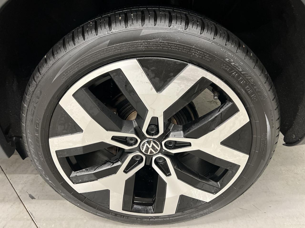 2022 Volkswagen Taos HIGHLINE AWD | LOW KMS! |COOLED LEATHER |PANO ROOF Photo