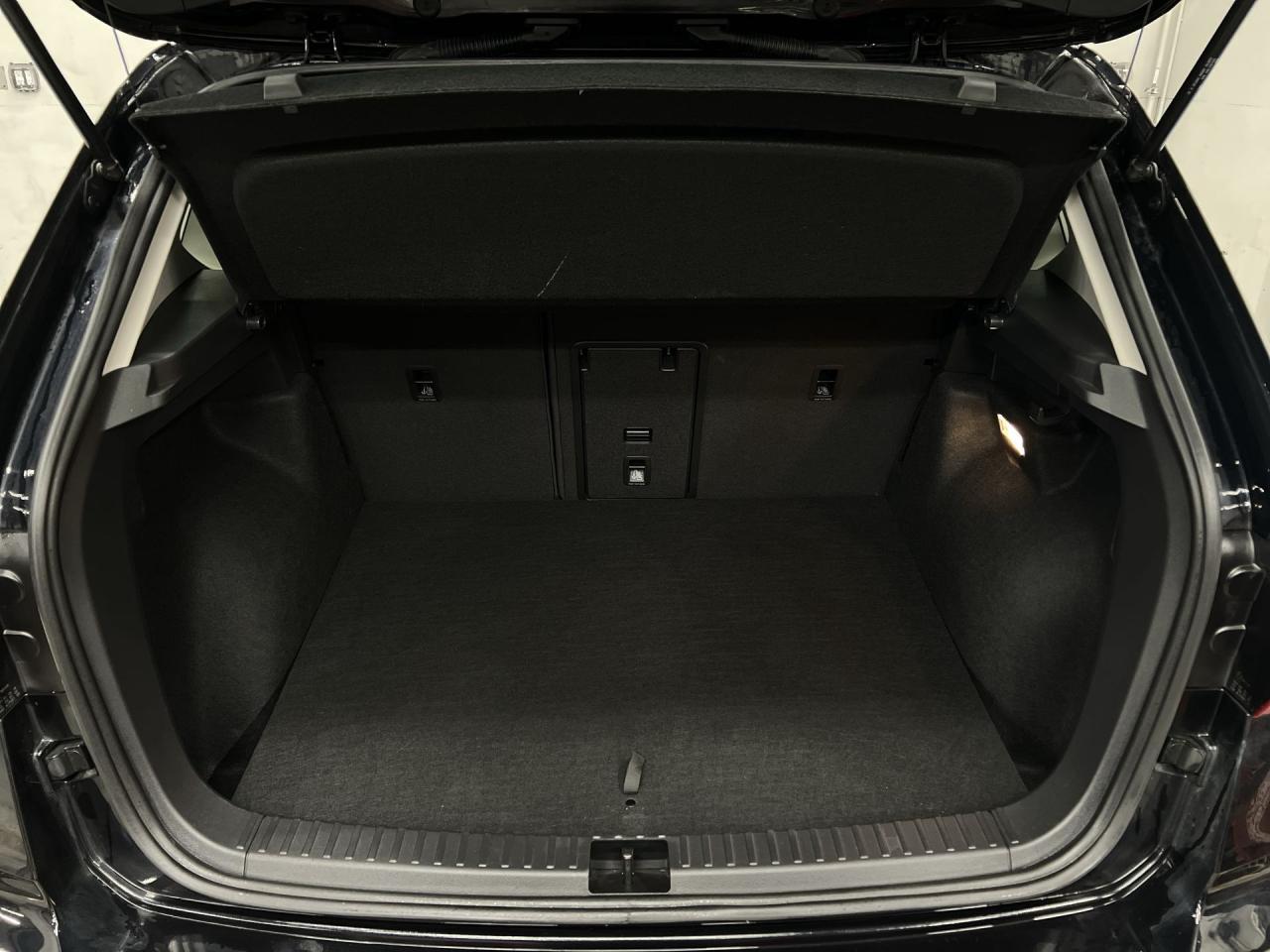 2022 Volkswagen Taos HIGHLINE AWD | LOW KMS! |COOLED LEATHER |PANO ROOF Photo