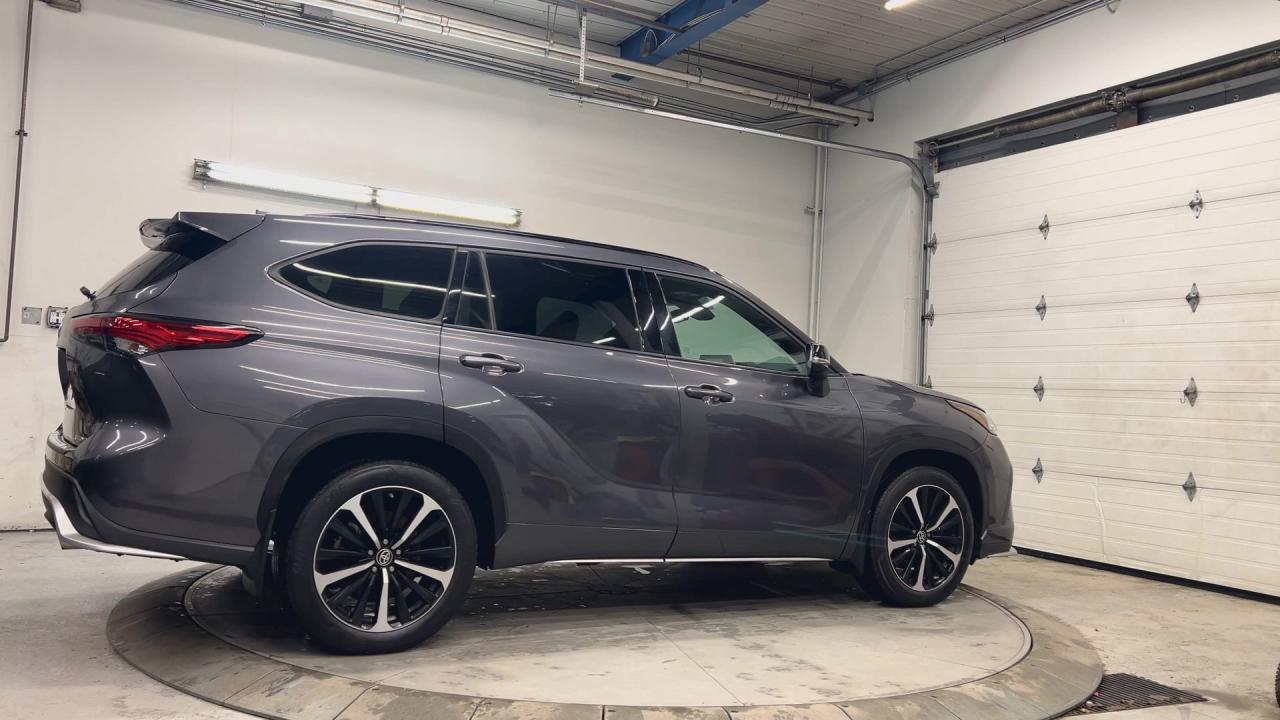 2022 Toyota Highlander XSE AWD | 7-PASS | LOW KMS! | RED LEATHER |SUNROOF Photo