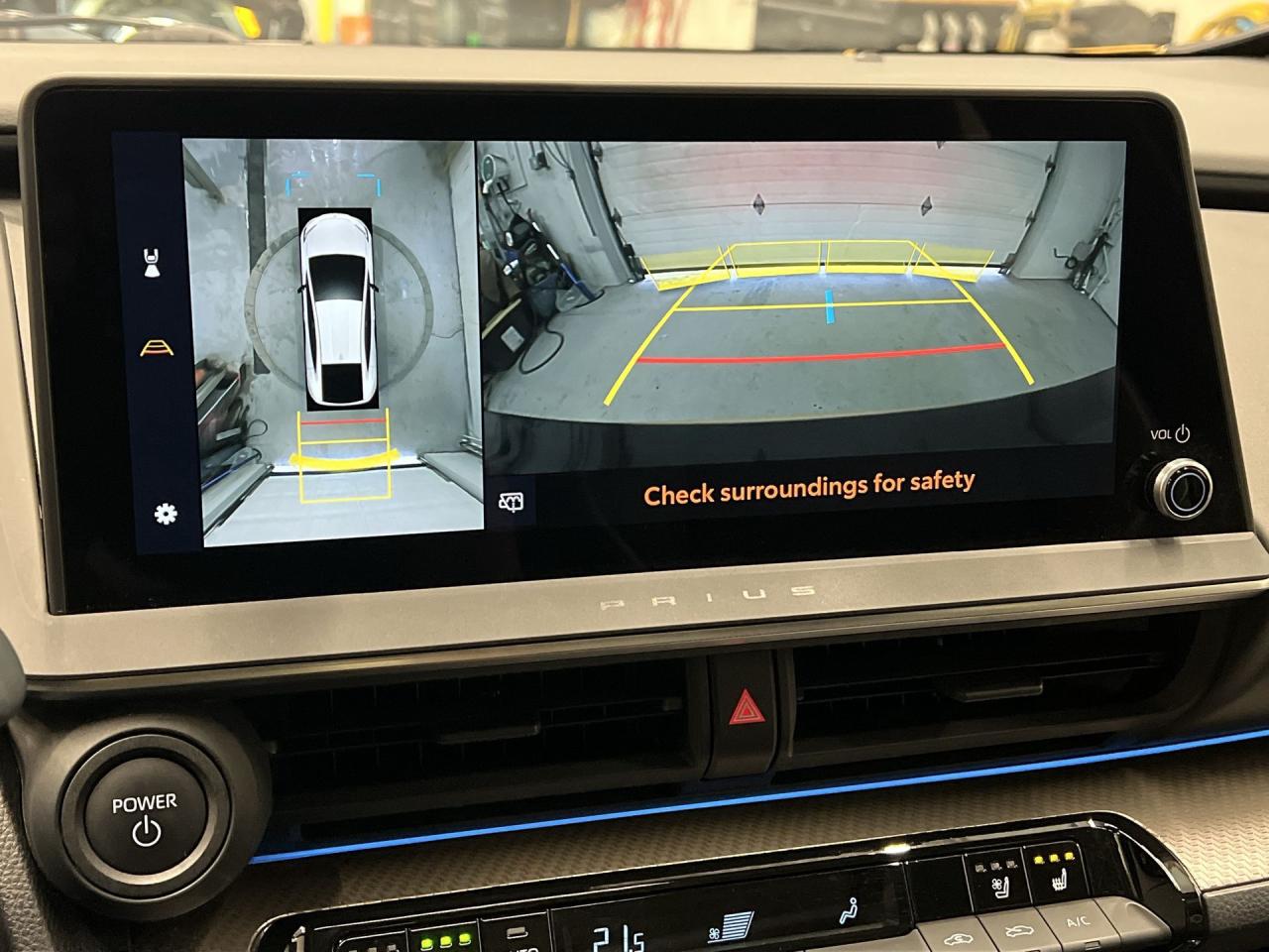 2024 Toyota Prius LIMITED HYBRID AWD | COOLED LEATHER | PANO ROOF Photo