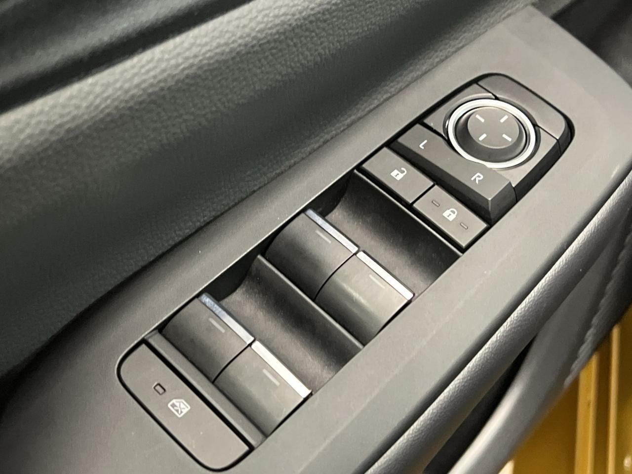 2024 Toyota Prius LIMITED HYBRID AWD | COOLED LEATHER | PANO ROOF Photo