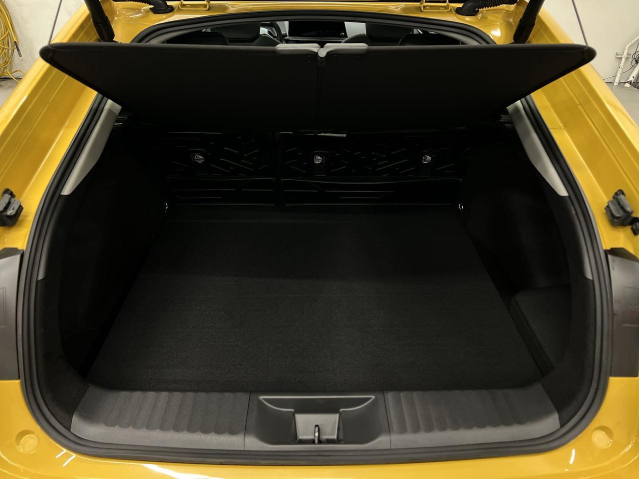 2024 Toyota Prius LIMITED HYBRID AWD | COOLED LEATHER | PANO ROOF Photo