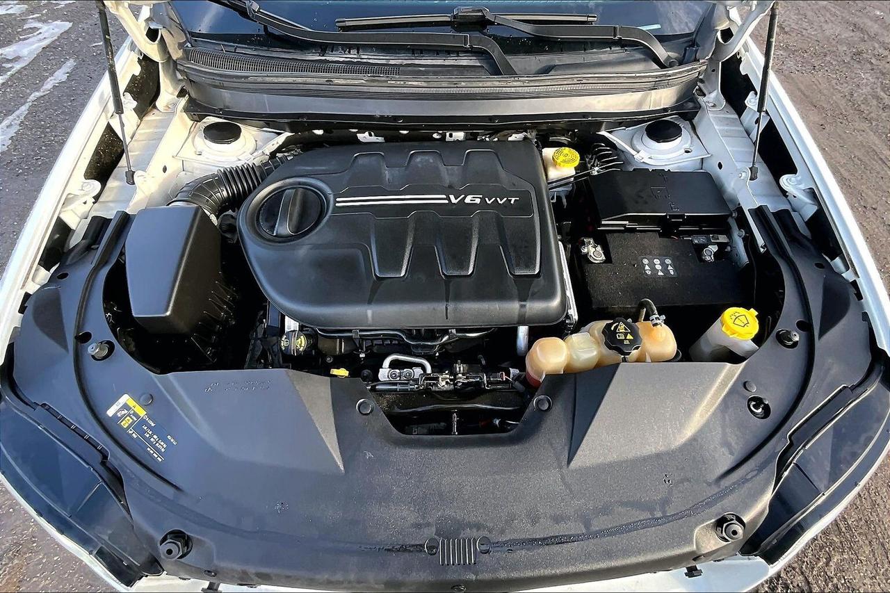 2020 Jeep Cherokee Limited | Vented Leather | Panoroof | AS IS | 4X4 Photo