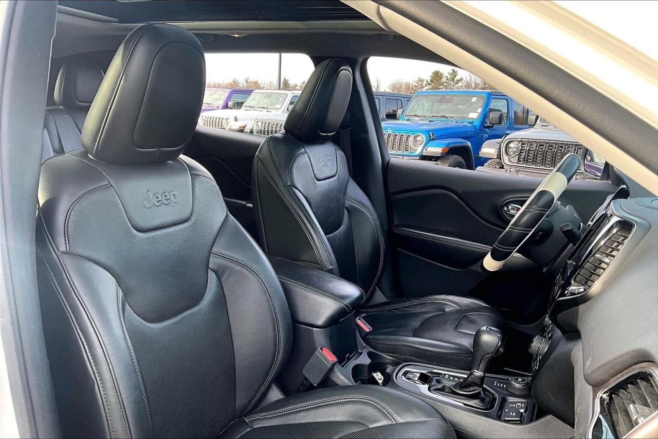 2020 Jeep Cherokee Limited | Vented Leather | Panoroof | AS IS | 4X4 Photo