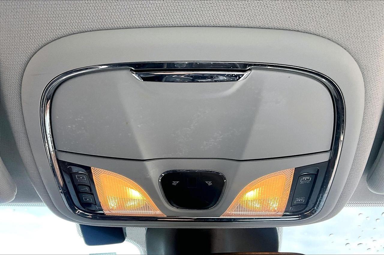 2020 Jeep Cherokee Limited | Vented Leather | Panoroof | AS IS | 4X4 Photo