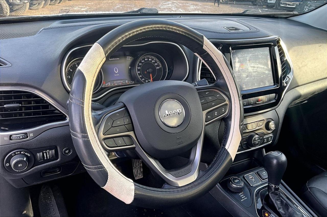 2020 Jeep Cherokee Limited | Vented Leather | Panoroof | AS IS | 4X4 Photo